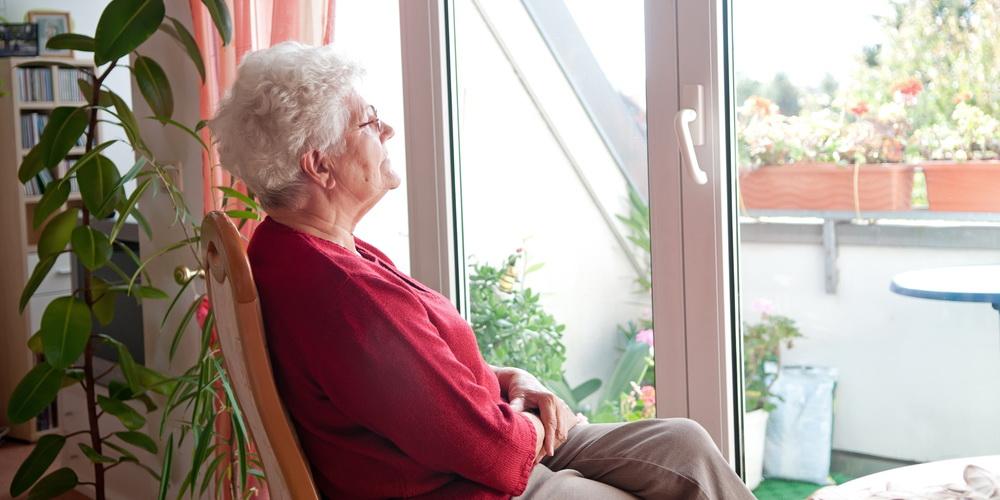 Продлён период действия больничных листов для работающих пенсионеров в возрасте 65 лет и старше